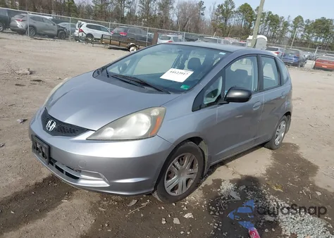 2010 Honda Fit z USA, uszkodzony, nr VIN JHMGE8H21AS006060